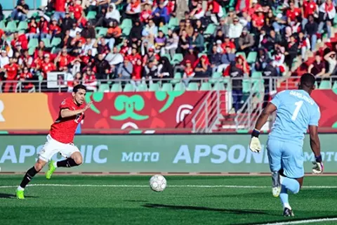بعد التنسيق مع بيراميدز.. منتخب مصر يعلن موعد العملية الجراحية لمحمد حمدي في ألمانيا